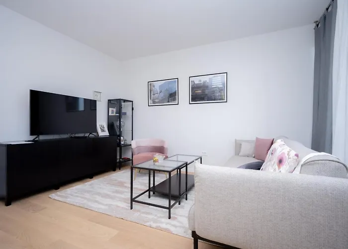 Billie Holiday Apartment With Balcony
